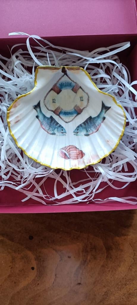Sint Jacobsschelp accessoire met gouden randje, Huis en Inrichting, Woonaccessoires | Overige, Verzenden