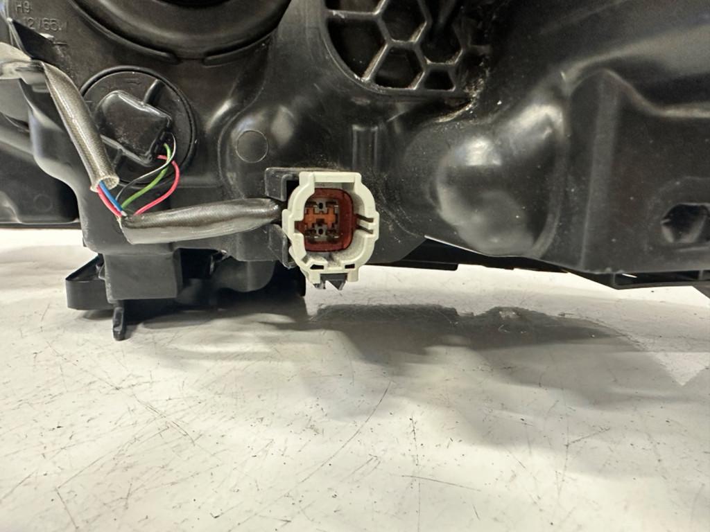 NISSAN QASHQAI J11 FACELIFT KOPLAMP RECHTS 100-19009, Nissan Motor Co., Ltd., Takashima 1-chome 1-1
220-8686  Yokohama, Nieuw