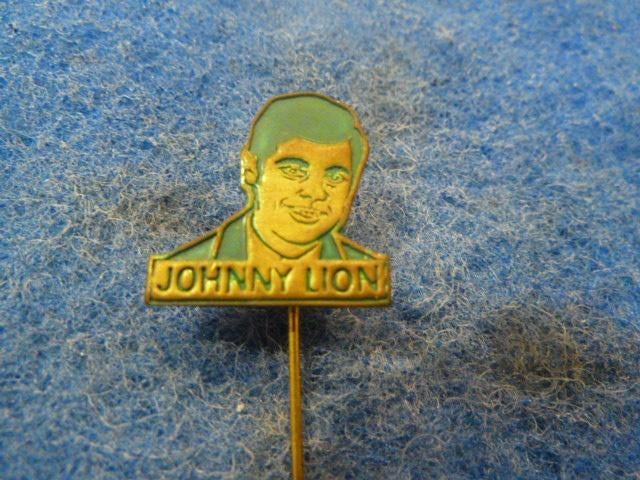 Speldje Johnny Lion, Ophalen of Verzenden, Zo goed als nieuw, Overige onderwerpen