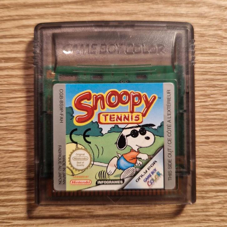 Snoopy tennis gameboy color, Spelcomputers en Games, Games | Nintendo Game Boy, Zo goed als nieuw, Avontuur en Actie, 1 speler