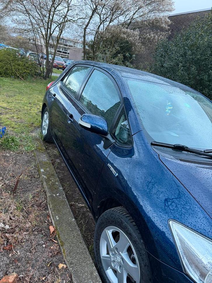 Toyota Auris 1.8 Full Hybrid 5DR CVT 2012 Blauw, Auto's, Toyota, Particulier, Auris, Hybride Elektrisch/Benzine, Volledig hybride