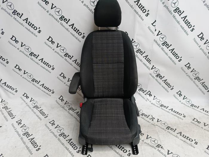 Stoel links van een Mercedes Vito, Gebruikt, -, Ophalen of Verzenden, -
