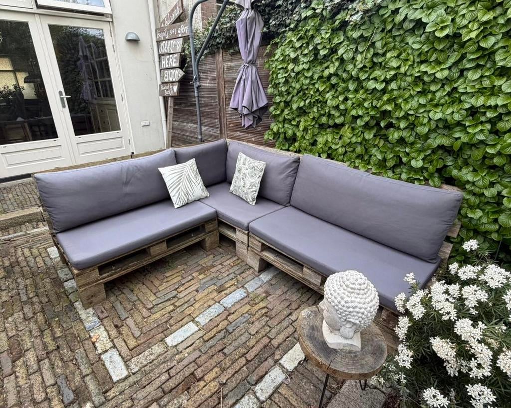 Pallet loungeset inclusief grijze kussens, Tuin en Terras, Tuinsets en Loungesets, Gebruikt, 6 zitplaatsen, Ophalen of Verzenden