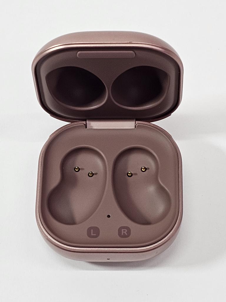 Samsung Galaxy Buds Live - Oplaadcase - Brons, Samsung Electronics Benelux B.V., Madefor@samsung.com, Evert van de Beekstraat 310, 1118CX Schiphol, Nederland