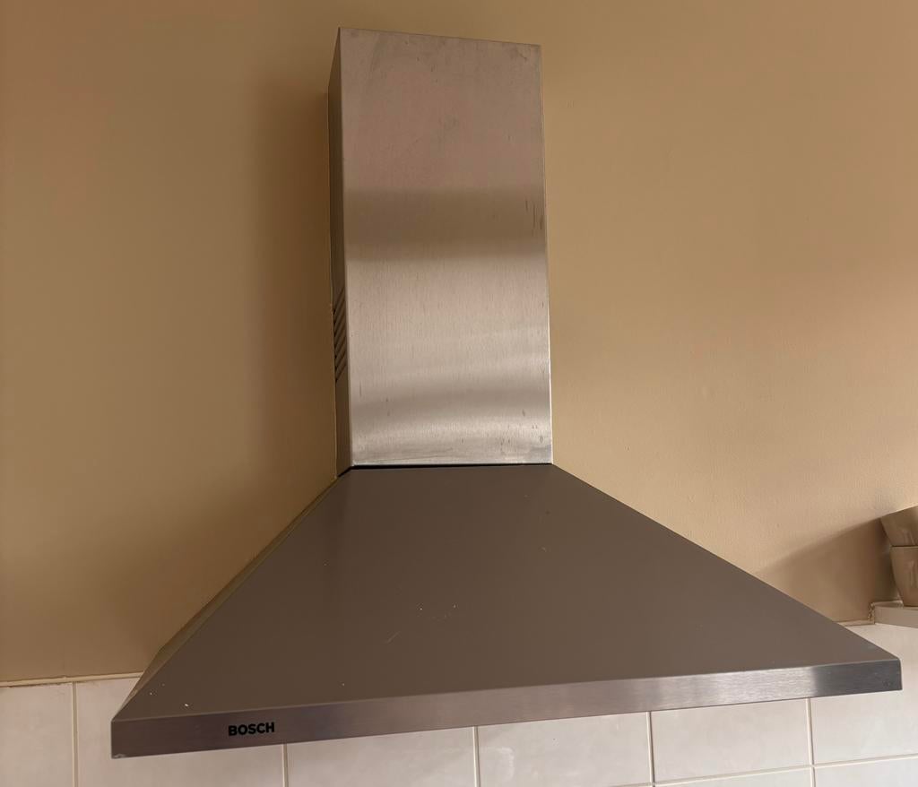 Mooie RVS afzuigkap van Bosch, Ophalen, Gebruikt, 200 tot 400 m³ per uur, Wandschouwkap