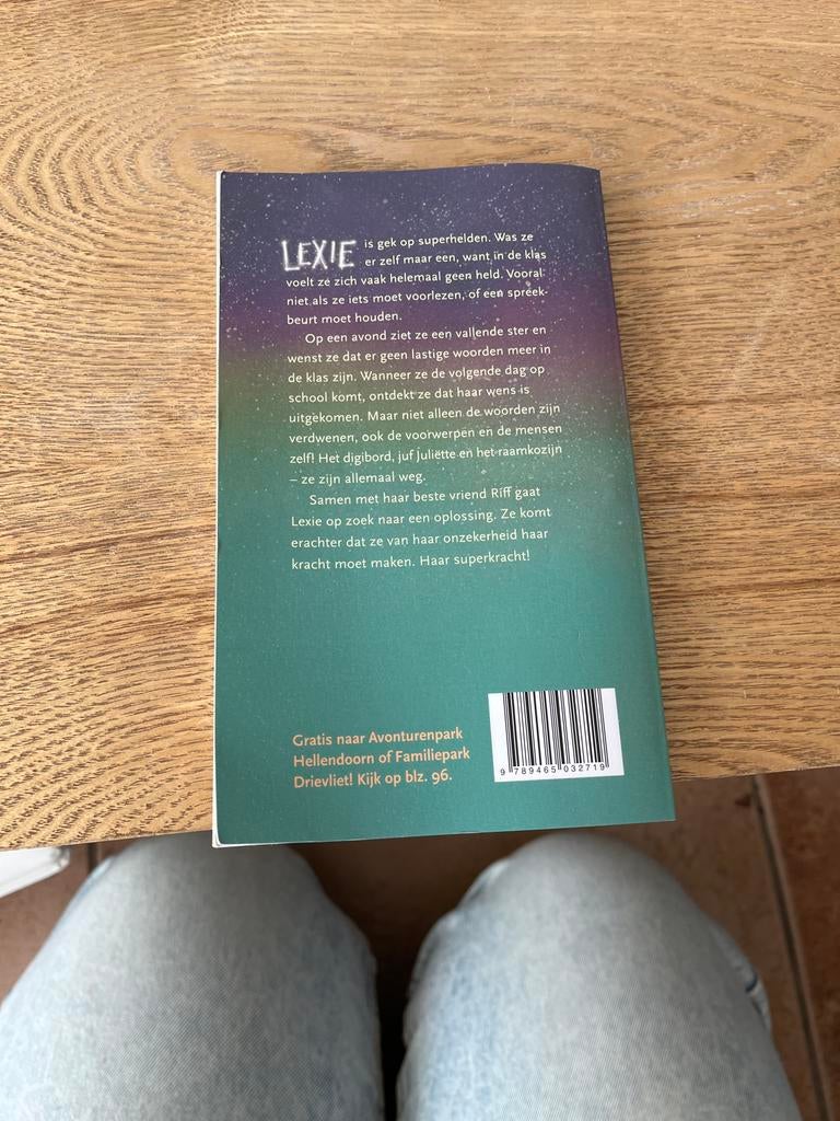 Lexie en Pneumonoultramicroscopicsilicovolcanoconiose, Ophalen of Verzenden, Zo goed als nieuw, Fictie algemeen