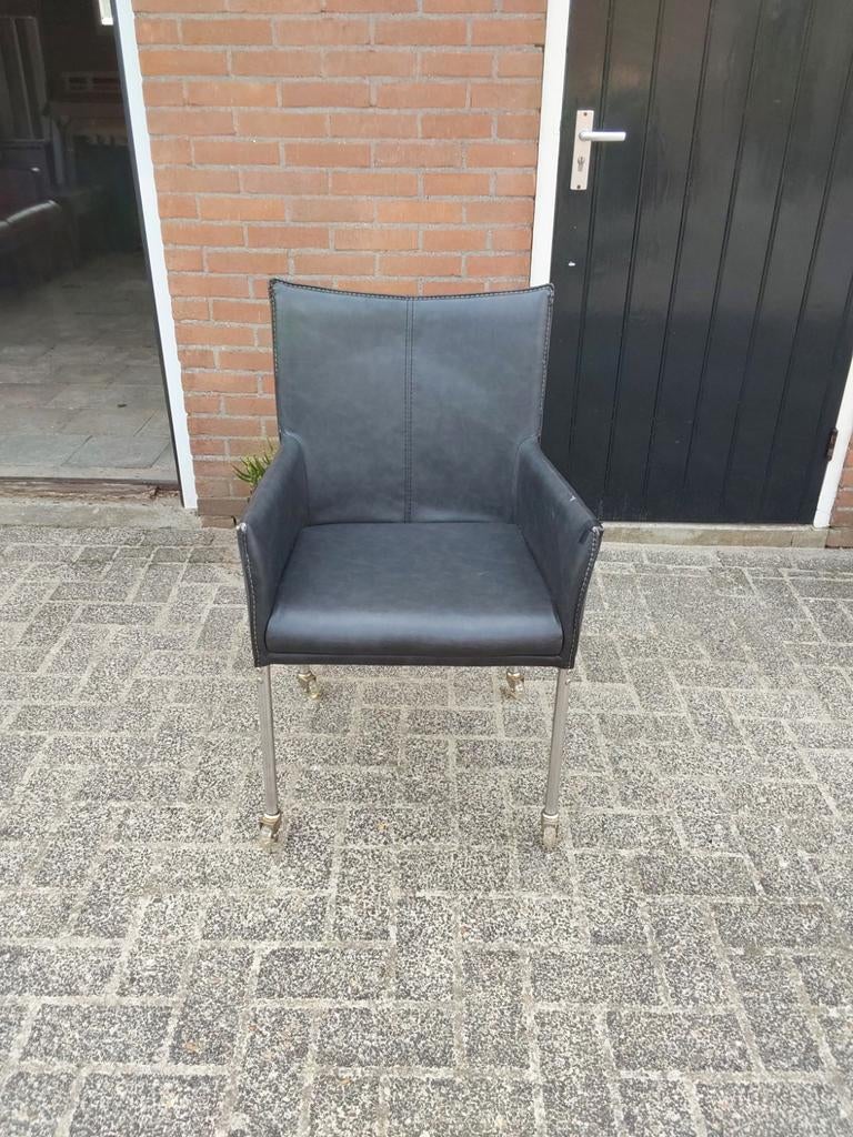 Stoel op wieltjes, Ophalen, Gebruikt, Eén