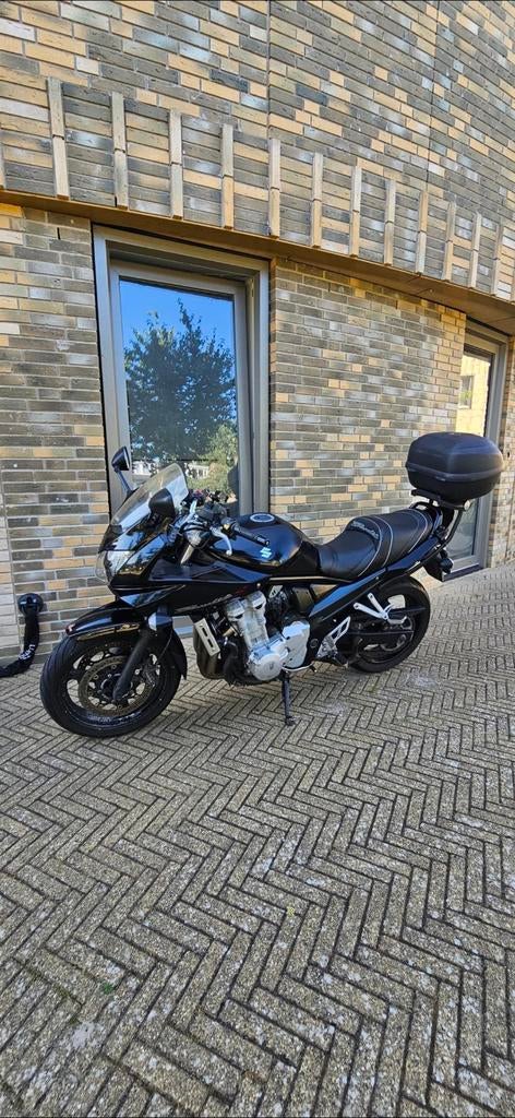 Suzuki Bandit 650S - Je kan er zo mee weg rijden, Motoren, Motoren | Suzuki, Handvatverwarming, 4 cilinders, Gebruikt, Particulier