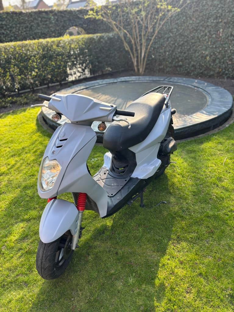 Sym orbit 2 geel kenteken, Ophalen, Zo goed als nieuw, Benzine