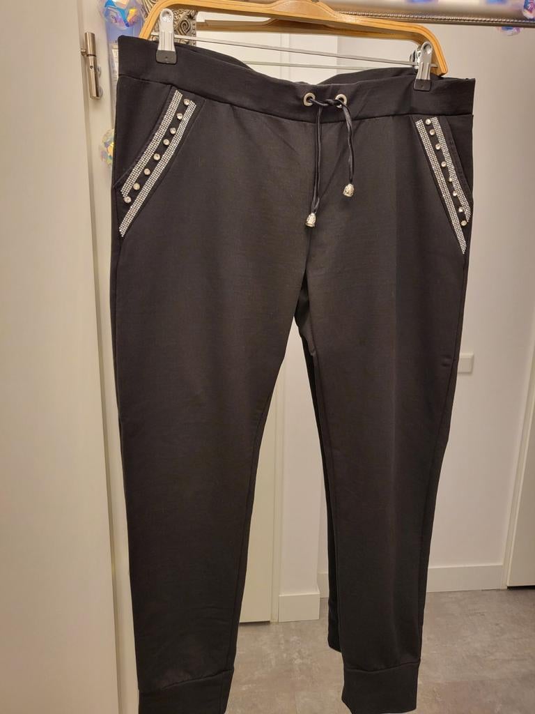 Zwarte Ferri Ferrucci broek met steentjes, maat XL, Kleding | Dames, Broeken en Pantalons, Ophalen of Verzenden