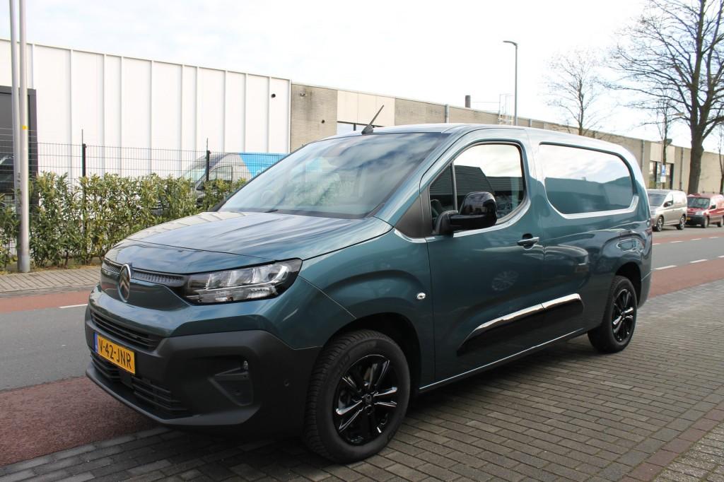Citroen BERLINGO 1.5 Blue HDi 130 EAT8 L2 Automaat, Auto's, 4 cilinders, Lederen bekleding, Origineel Nederlands, Diesel