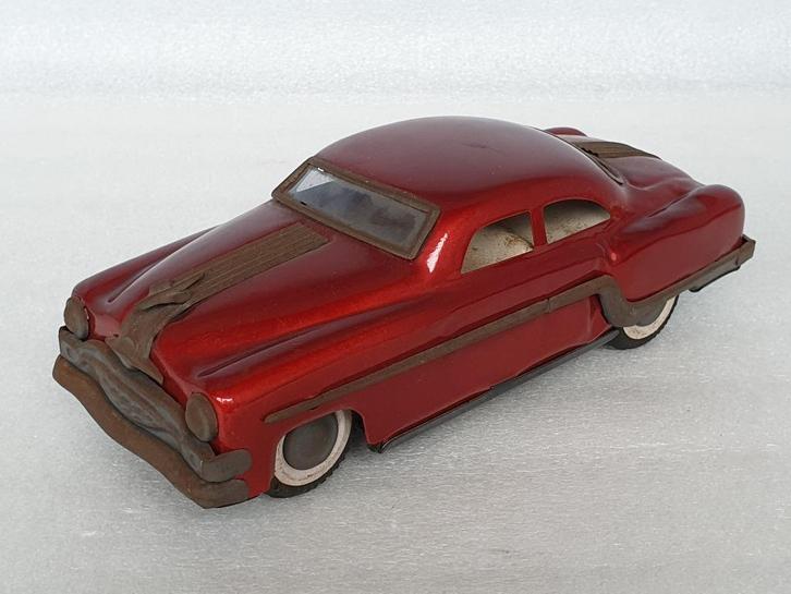 Vintage Pontiac Chieftain (Delhi Minister Deluxe), Hobby en Vrije tijd, Modelauto's | Overige schalen, Gebruikt, Auto, Ophalen of Verzenden