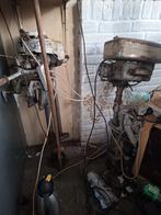 2 antieke buitenboordmotor, Ophalen
