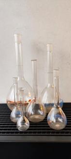 6x vintage maatkolf laboratoriumglas, verschillende maten, Huis en Inrichting, Woonaccessoires | Vazen, Gebruikt, Overige kleuren