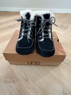 Ugg Chickaree Boots - Maat 39, Kleding | Dames, Schoenen, Verzenden, Zo goed als nieuw, Zwart, Lage of Enkellaarzen