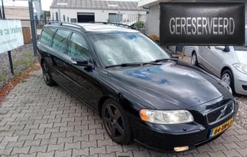Volvo V70 2.4 D5 136KW Geartronic 2007 Zwart NETTE AUTO!! beschikbaar voor biedingen