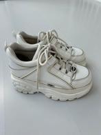 Buffalo witte ‘90 sneakers maat 40, Ophalen of Verzenden, Zo goed als nieuw, Wit, Sneakers of Gympen