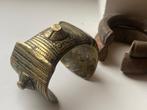 Zeldzame Manilla’s – antieke valuta en sieraden in één, Ophalen of Verzenden, Brons
