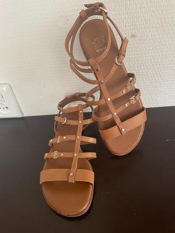 zo goed als nieuwe leren Dune London sandalen mt.38 € 22,00 beschikbaar voor biedingen