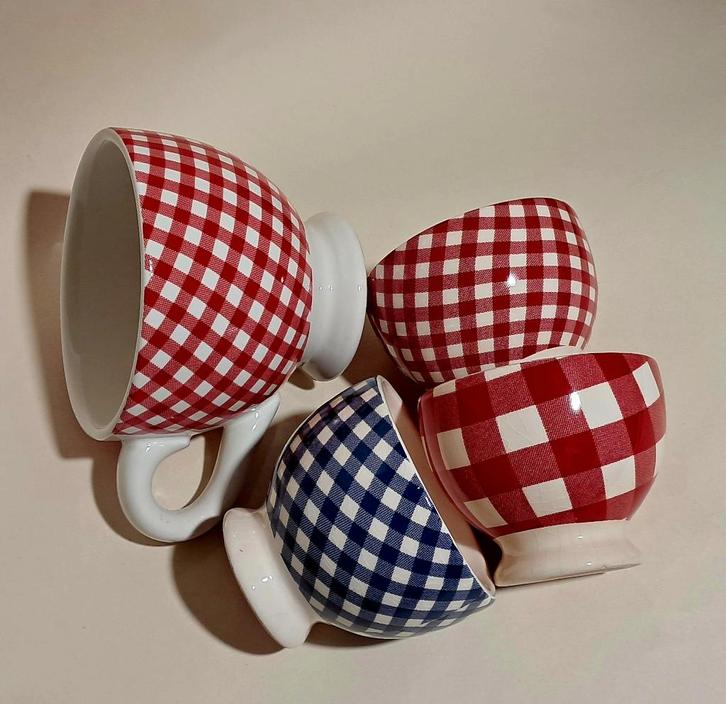 AT HOME WITH MARIEKE🎀 3X kleine mok 1x kop met oor, Huis en Inrichting, Keuken | Servies, Zo goed als nieuw, Kop(pen) en/of Schotel(s)