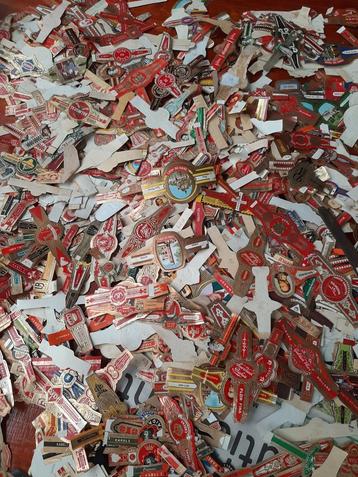 Sigaren bandjes honderden verschillende in 1 koop beschikbaar voor biedingen