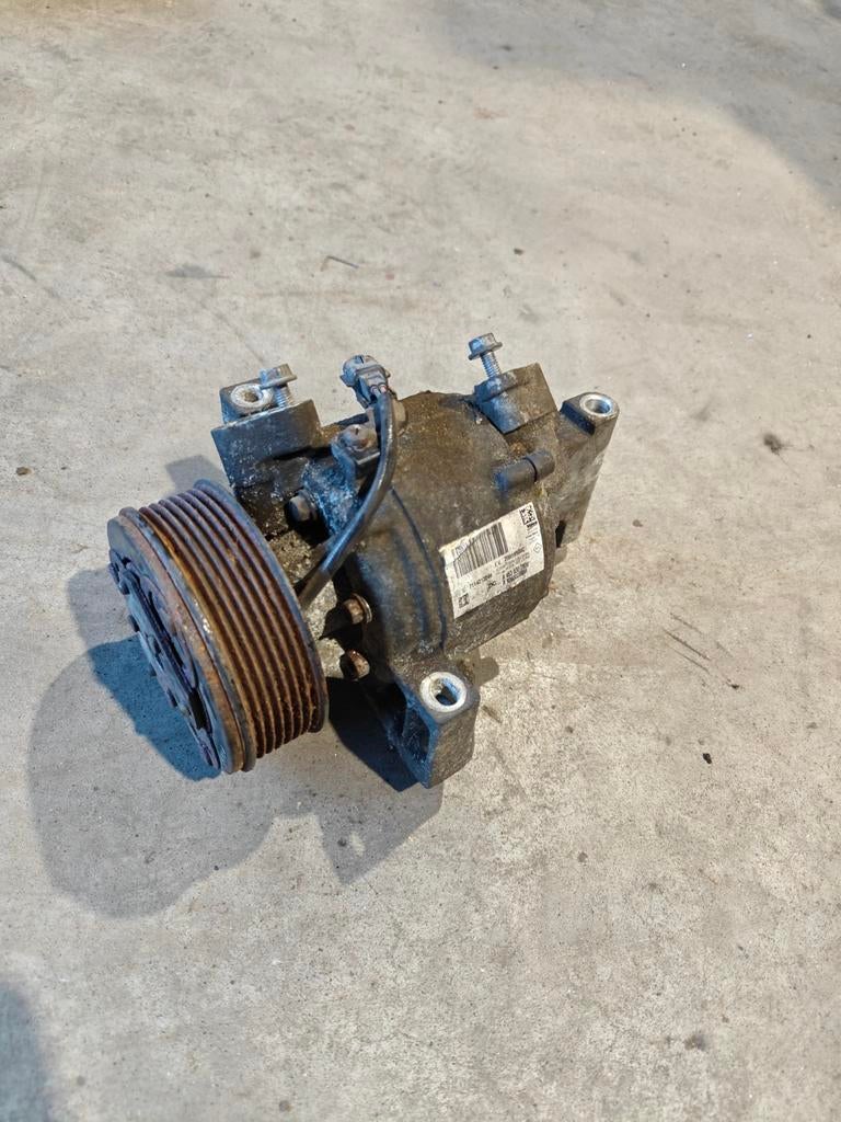 Renault Twingo 3 Aircopomp 926002090R, Auto-onderdelen, Ophalen of Verzenden, Gebruikt, Renault