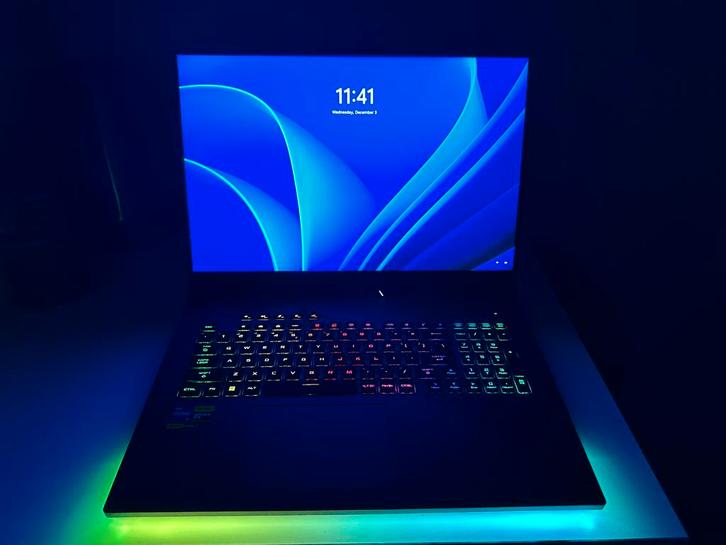 ASUS ROG Strix G18” RTX4070 i9-13980HX 32GB 1 TB SSD 240 Hz, Computers en Software, Windows Laptops, Zo goed als nieuw, 17 inch of meer