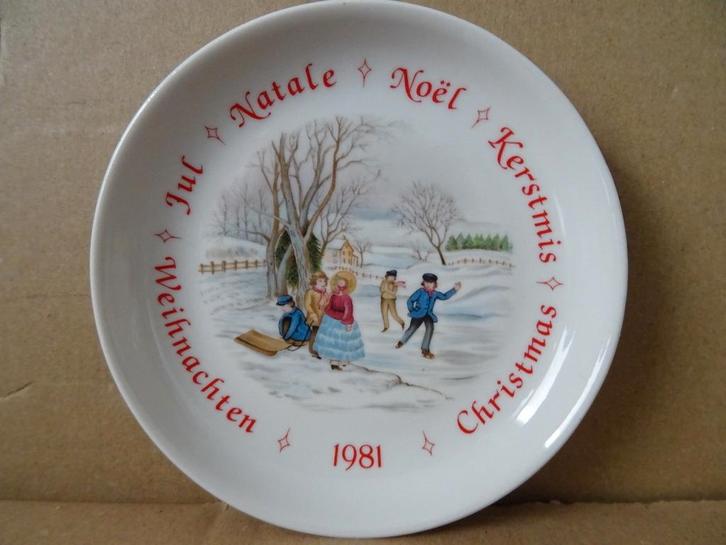 Porseleinen bordje Kerstmis 1981 Schwarzenhammer Avon 11cm, Diversen, Kerst, Zo goed als nieuw, Ophalen of Verzenden