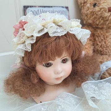 Hand gehaakt Katoen Poppen Muts / Bonnet NIEUW  beschikbaar voor biedingen