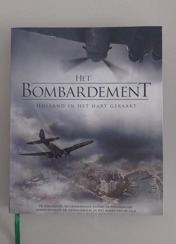 WOII Boek 'Het Bombardement' - Rotterdam beschikbaar voor biedingen