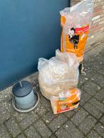 Voersilo inclusief restanten, Dieren en Toebehoren, Pluimvee | Toebehoren, Ophalen of Verzenden, Zo goed als nieuw, Drinken en Voederen