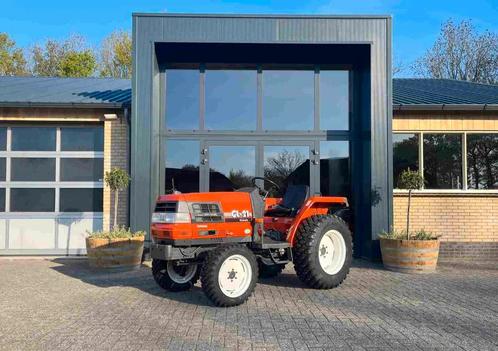 Kubota Servo, full powershift, omkeerschakeling onder last e, Zakelijke goederen, Agrarisch | Tractoren, Overige merken, Gebruikt
