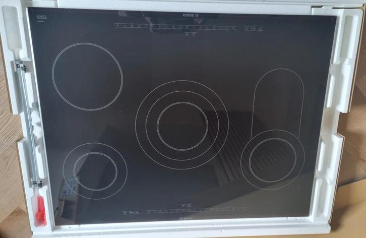 Nieuwe Bosch keramische kookplaat PKD175Y14D, Witgoed en Apparatuur, Kookplaten, Ophalen