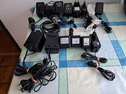 11.5,13.3,15,15.5 18,22,24 en 30 V Adapters, Computers en Software, Pc- en Netwerkkabels, Zo goed als nieuw, Ophalen of Verzenden