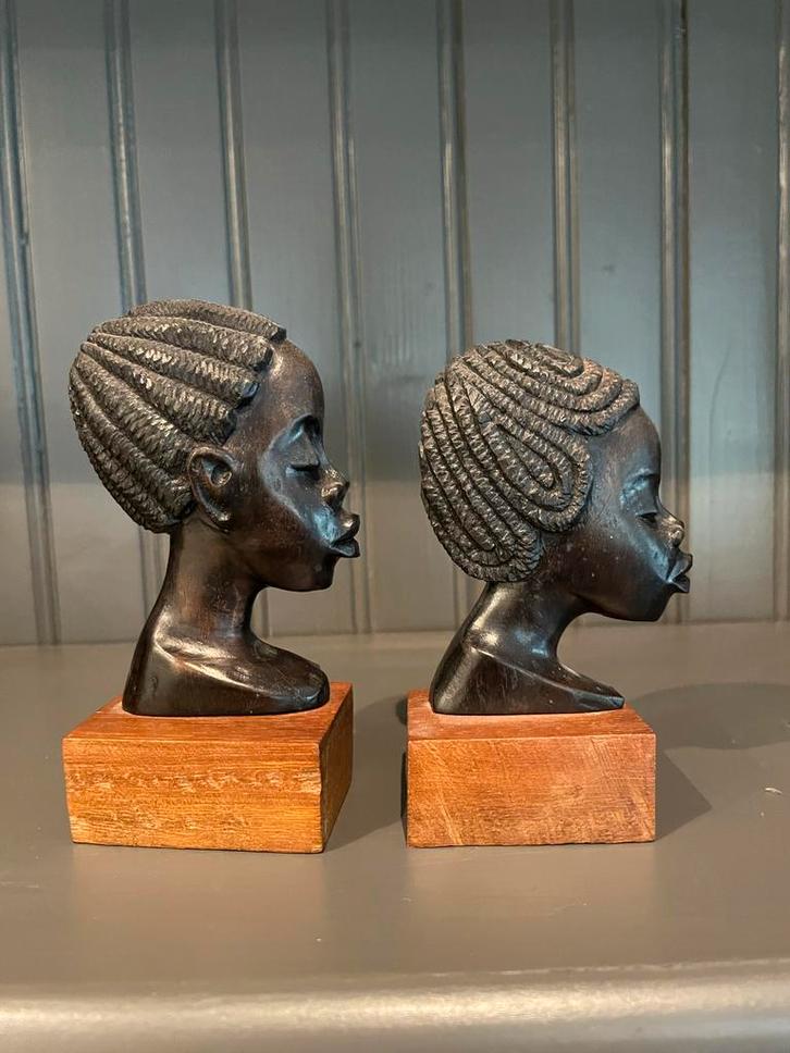 Afrikaanse Houten Beeldjes - Set van 2, Antiek en Kunst, Kunst | Beelden en Houtsnijwerken, Ophalen of Verzenden