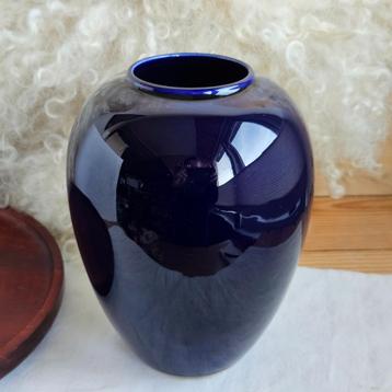 Huizen Holland Driehoek kobaltblauw vaas beschikbaar voor biedingen