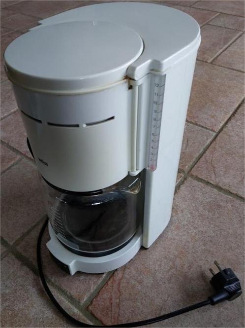 Koffiezetapparaat Braun wit in goede gebruikte staat., Witgoed en Apparatuur, Koffiezetapparaten, Gebruikt, Gemalen koffie, Koffiemachine
