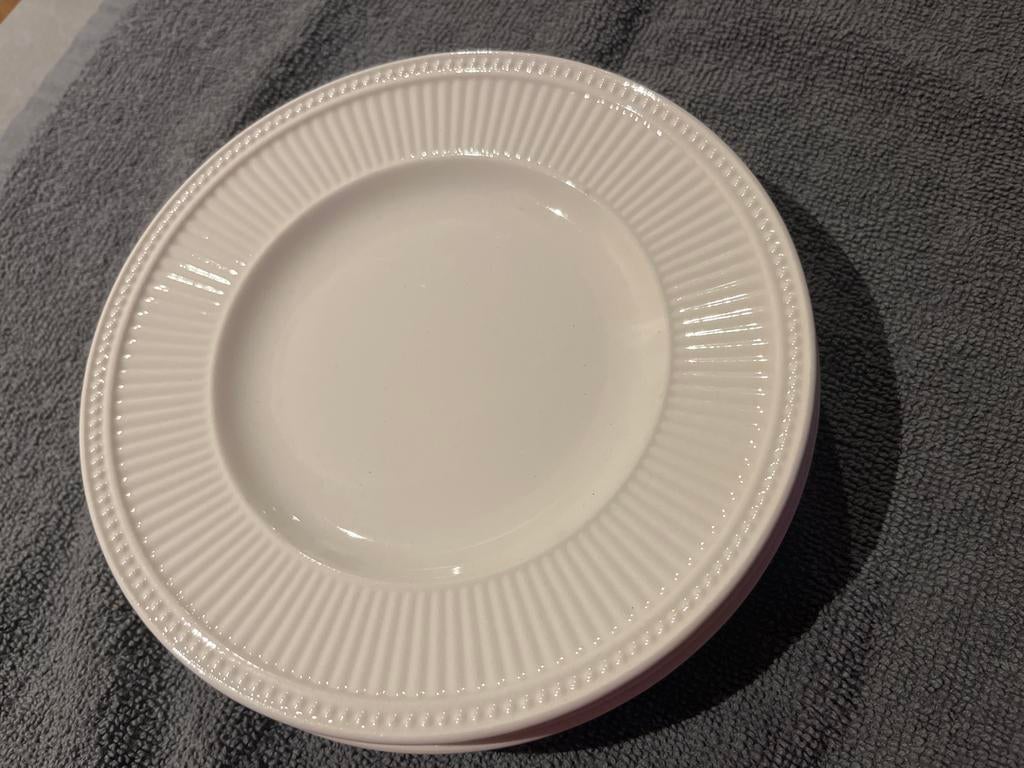 Wedgwood Windsor, 5 gebaksbordjes, Ophalen of Verzenden, Zo goed als nieuw, Bord(en), Effen