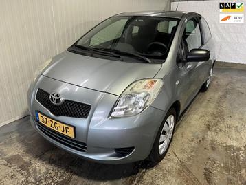 Toyota Yaris 1.3 VVTi Terra Nieuwe apk beschikbaar voor biedingen