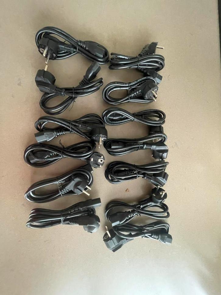 13x Netsnoer IEC C13 - Getest, Computers en Software, Pc- en Netwerkkabels, Zo goed als nieuw, Ophalen of Verzenden