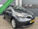 Toyota Aygo 1.0-12V Navi Uitvoering & 123.Dkm NL Auto, Voorwielaandrijving, Navigatiesysteem, 4 stoelen, 68 pk
