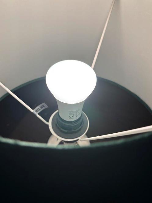 Philips Hue White and Color Ambiance E27 lamp(en), Huis en Inrichting, Lampen | Losse lampen, Zo goed als nieuw, Led-lamp, Minder dan 30 watt