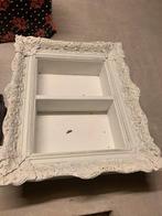 Oud Hangkastje met Sierlijke Rand, Ophalen, Gebruikt