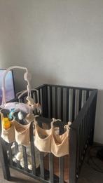 Babybox met matras, kleed en zakjes, Kinderen en Baby's, Boxen, Ophalen of Verzenden, Gebruikt, Boxkleed