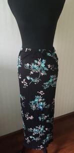 Nieuw! Mooie zwarte flower maxi rok met split, M 38 rekt mee, Maat 38/40 (M), Verzenden, Zwart, Nieuw