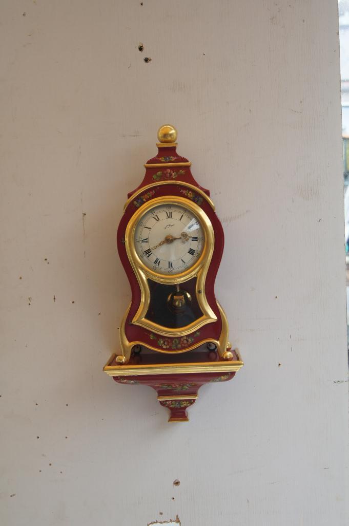 Neuchâteloise -met console, Antiek en Kunst, Antiek | Klokken, Ophalen of Verzenden