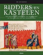 Dr. Ian Barnes RIDDERS EN KASTELEN Een historisch overzicht, Boeken, Ophalen of Verzenden, Zo goed als nieuw