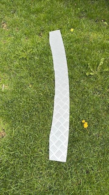 Caddy bumperbeschermer traanplaat beschikbaar voor biedingen