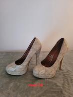 Crème kleurige met slangenprint pumps. Maat 38., Beige, Ophalen of Verzenden, Zo goed als nieuw, Pumps