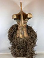 250531 Afrikaans Songye Kifwebe masker met Raffia uit Congo., Antiek en Kunst, Ophalen of Verzenden